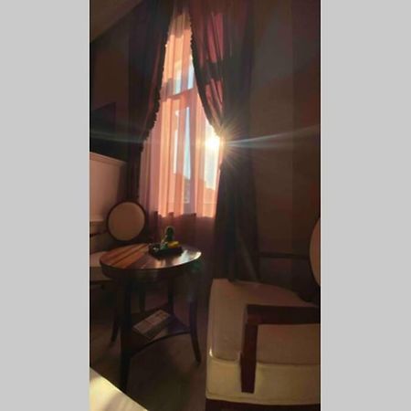 Budoir Royal Apartment Oradea Extérieur photo